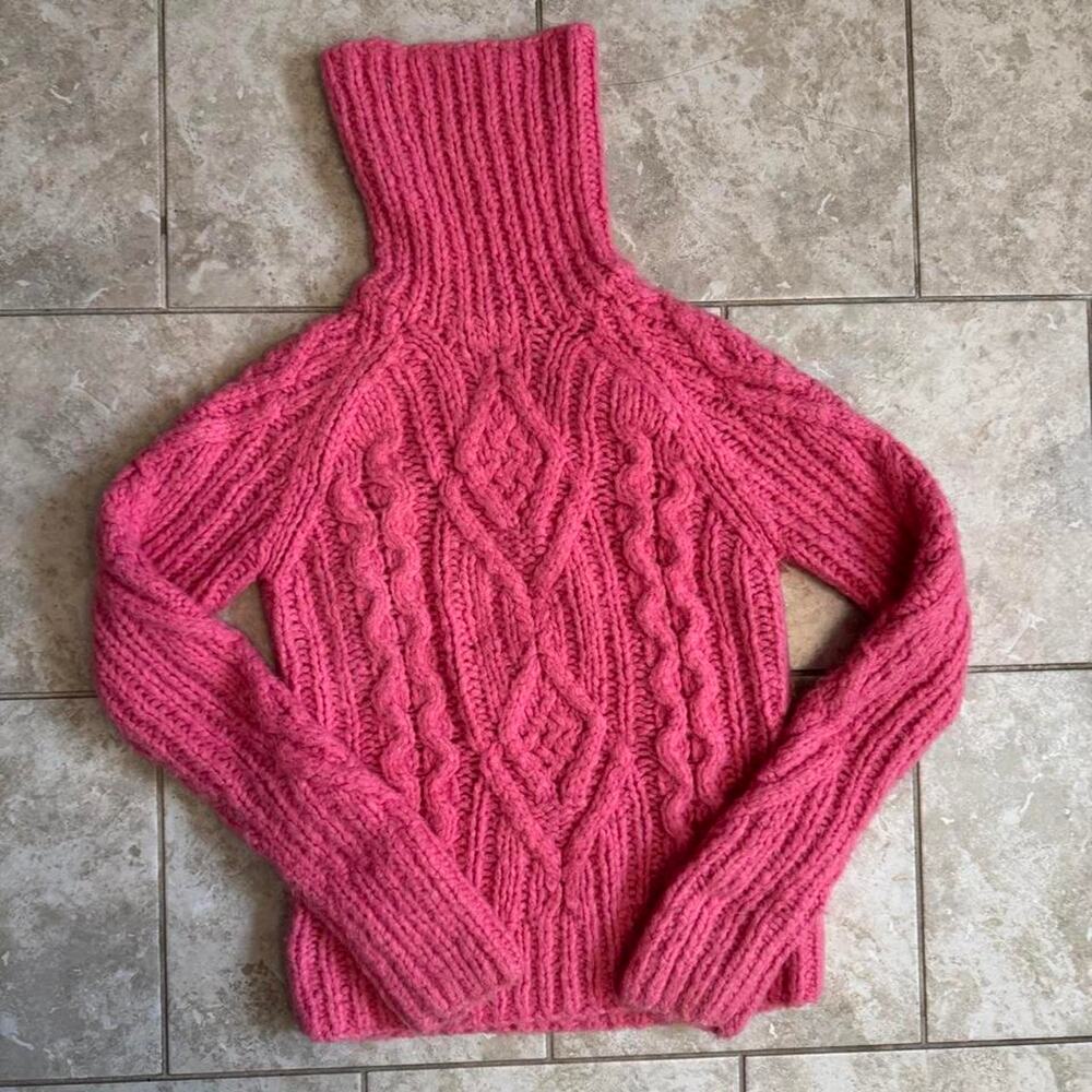 Lucky brand pink cable knit